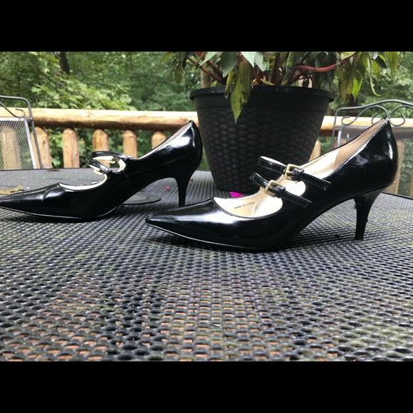 Elie Tahari Shoes - ElieTahari Black Patent Leather shoes - 8.5